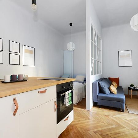 Monochrome Chic Apartments R613 Budapest Exteriör bild